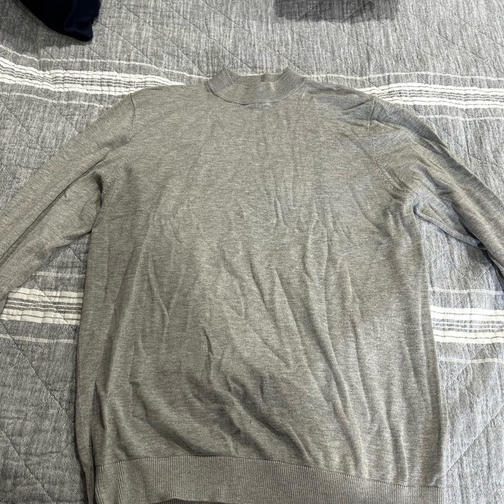 Men's Gray Sweater